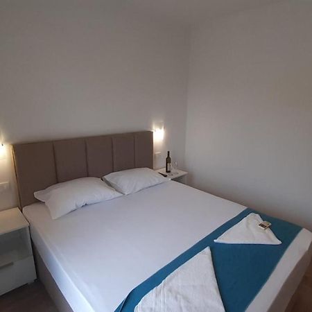 Guest House Mia Bečići エクステリア 写真
