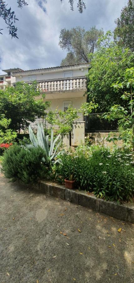 Guest House Mia Bečići エクステリア 写真